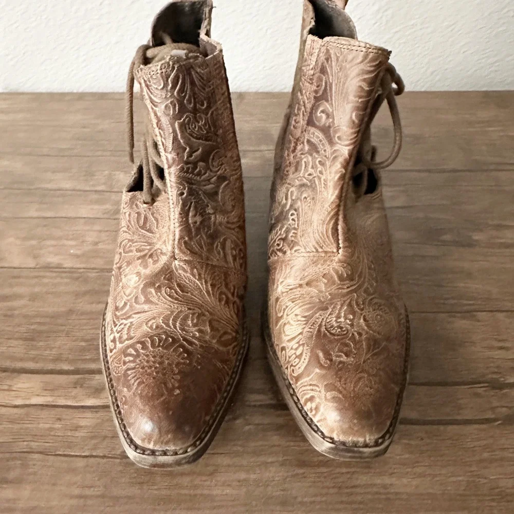 Roper Trooper Embossed Brown Ankle Booties Women's Size 7.5